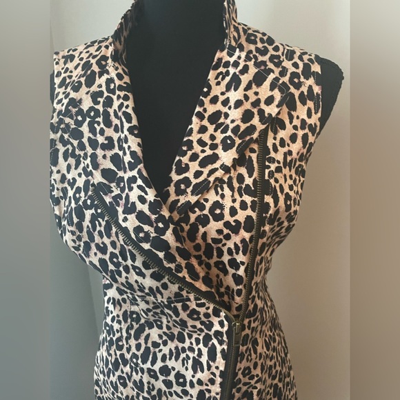 Medium Twenty One Leopard Print Zipper Dress - Picture 9 of 13